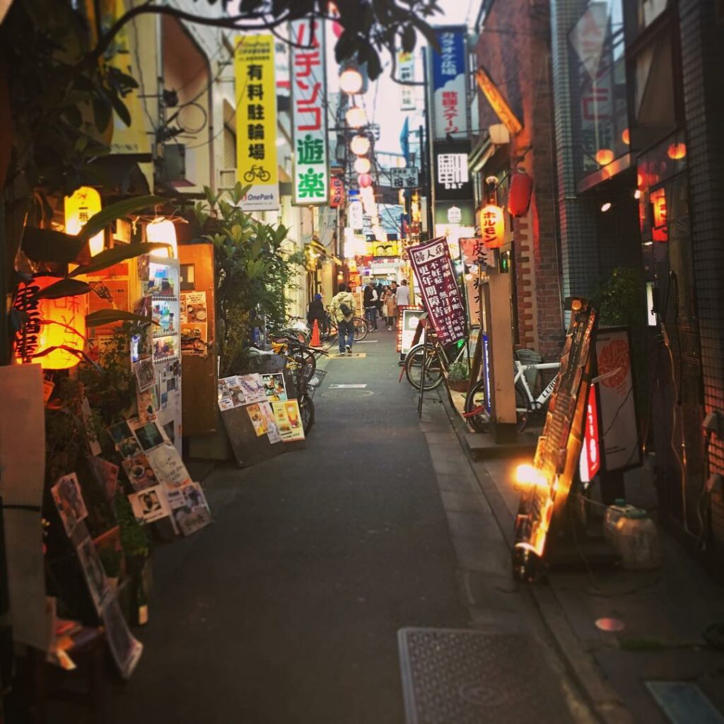 Suzuran-dori, Sangenjaya